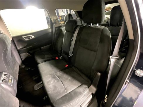 Used 2015 Nissan Pathfinder SV w/ Cargo Package FWD image 31