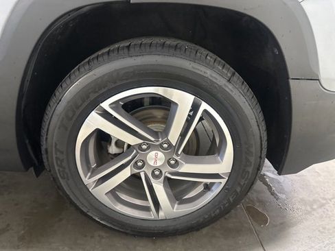 Used 2018 GMC Terrain SLT w/ Preferred Package image 39