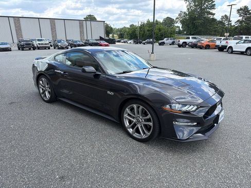 Used 2022 Ford Mustang GT Premium RWD image 9