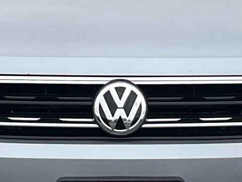 Used 2019 Volkswagen Tiguan SEL Premium R-Line image 80