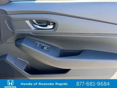 New 2025 Honda Accord SE image 19