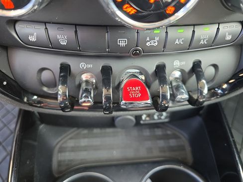 Used 2017 MINI Cooper Clubman S image 18