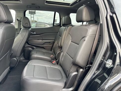 Used 2023 GMC Acadia SLT w/ Preferred Package AWD/4WD image 23