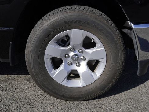 Used 2023 RAM 1500 Big Horn RWD image 4