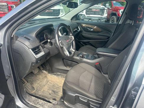 Used 2021 GMC Terrain SLE w/ LPO, Floor Liner Package AWD/4WD image 4