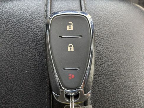 Used 2020 Chevrolet Blazer LT image 30