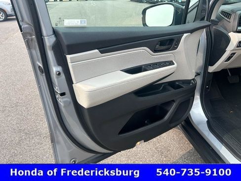 Used 2026 Honda Odyssey EX-L image 9