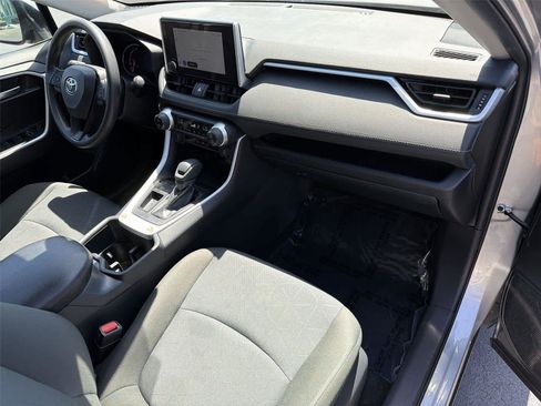 Used 2025 Toyota RAV4 XLE FWD image 13