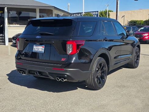 Used 2022 Ford Explorer ST w/ ST Street Pack image 4