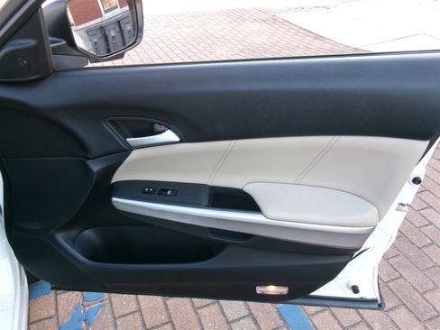 Used 2013 Honda Crosstour EX-L image 17