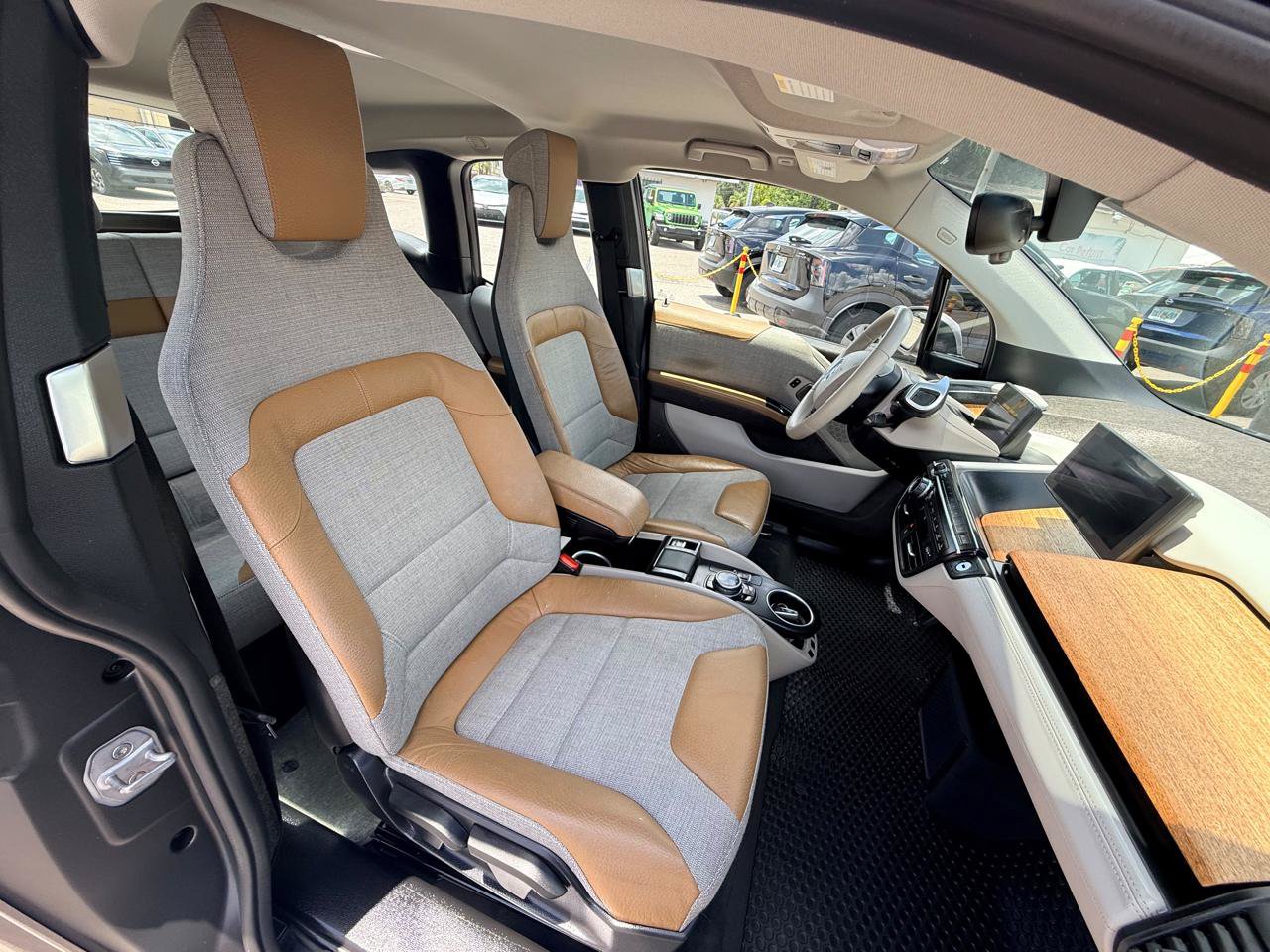 Used 2014 BMW i3 RWD image 10