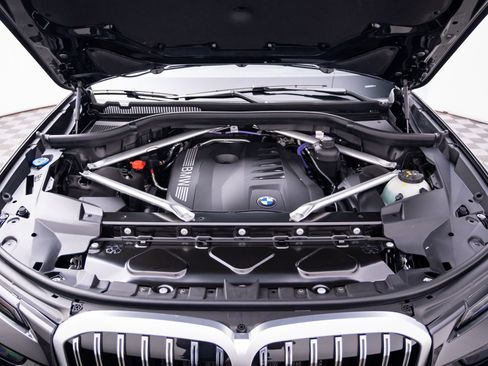 New 2027 BMW X7 xDrive40i w/ Premium Package AWD/4WD image 26