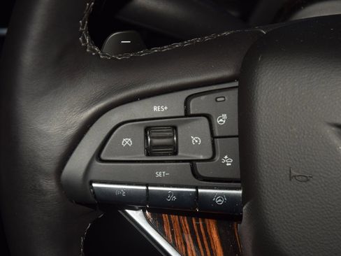 Used 2024 Cadillac Escalade ESV Premium Luxury w/ Performance Package image 40