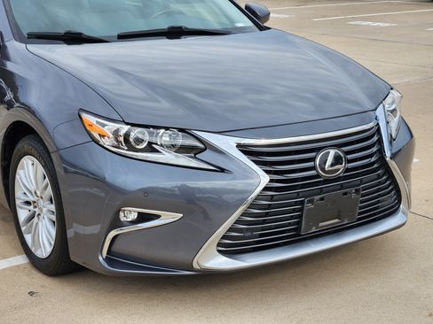 Used 2017 Lexus ES 350 image 7