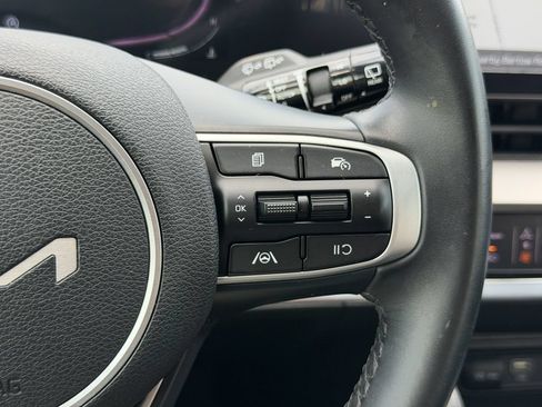 Used 2024 Kia Sportage EX FWD image 34