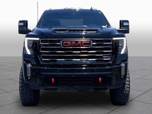 Used 2024 GMC Sierra 2500 AT4 w/ AT4 Premium Plus Package AWD/4WD image 4