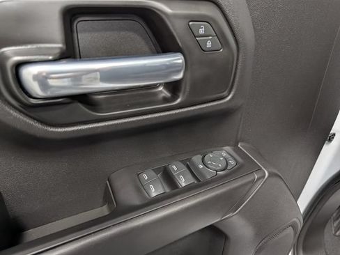 Certified 2023 Chevrolet Silverado 1500 Custom Trail Boss w/ LPO, Dark Essentials Package AWD/4WD image 15