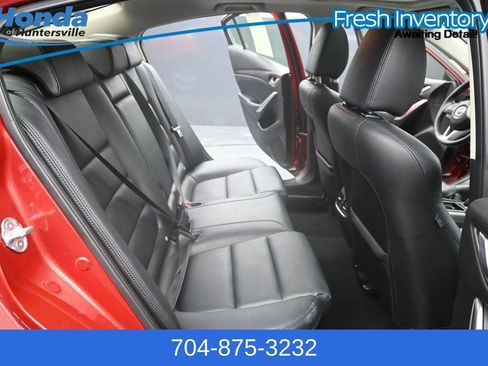 Used 2015 MAZDA MAZDA6 Touring w/ Touring Technology Package FWD image 11