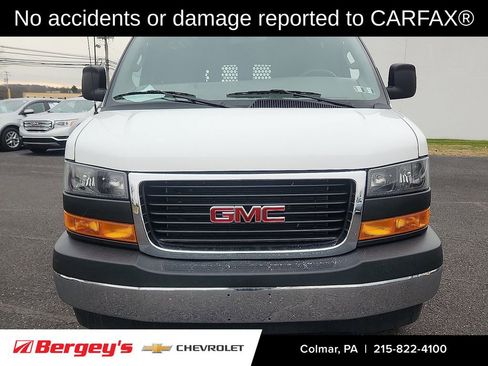 Used 2024 GMC Savana 2500 w/ Driver Convenience Package image 2