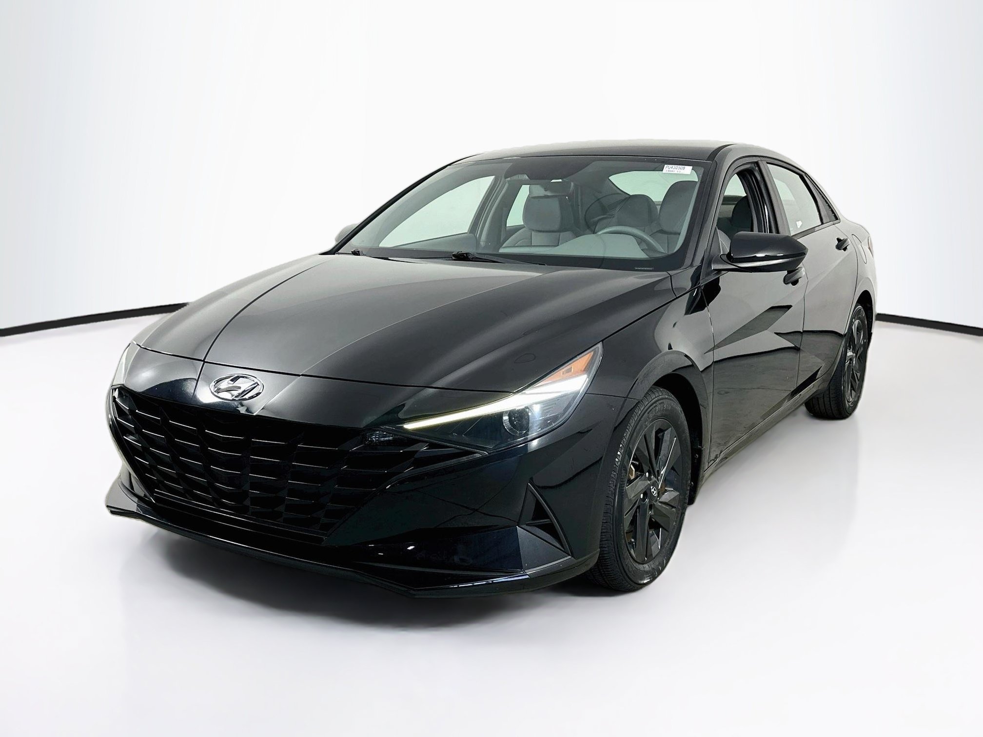 Used 2023 Hyundai Elantra SEL FWD image 1
