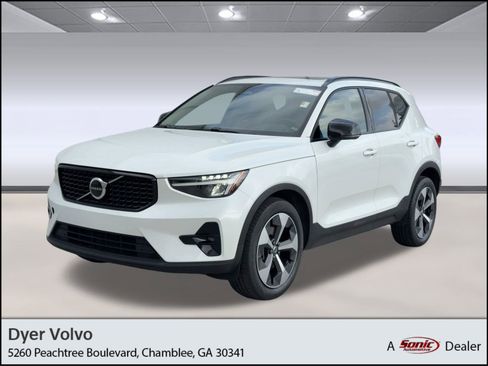 Certified 2023 Volvo XC40 B5 Plus w/ Protection Package Premier image 1