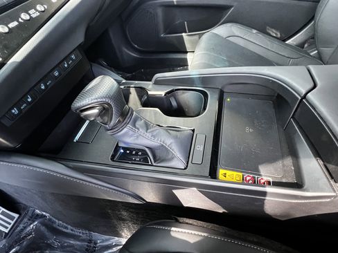 Used 2025 Lexus ES 350 F Sport w/ Accessory Package (Z1) image 28