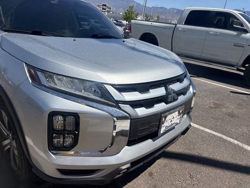 Used 2020 Mitsubishi Outlander Sport SE AWD/4WD image 3