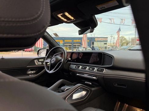 Used 2025 Mercedes-Benz GLE 350 4MATIC image 15
