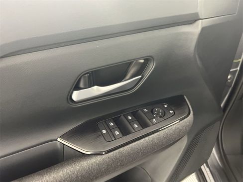 New 2026 Nissan Kicks SV image 15