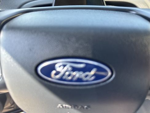 Used 2025 Ford Expedition Platinum AWD/4WD image 32