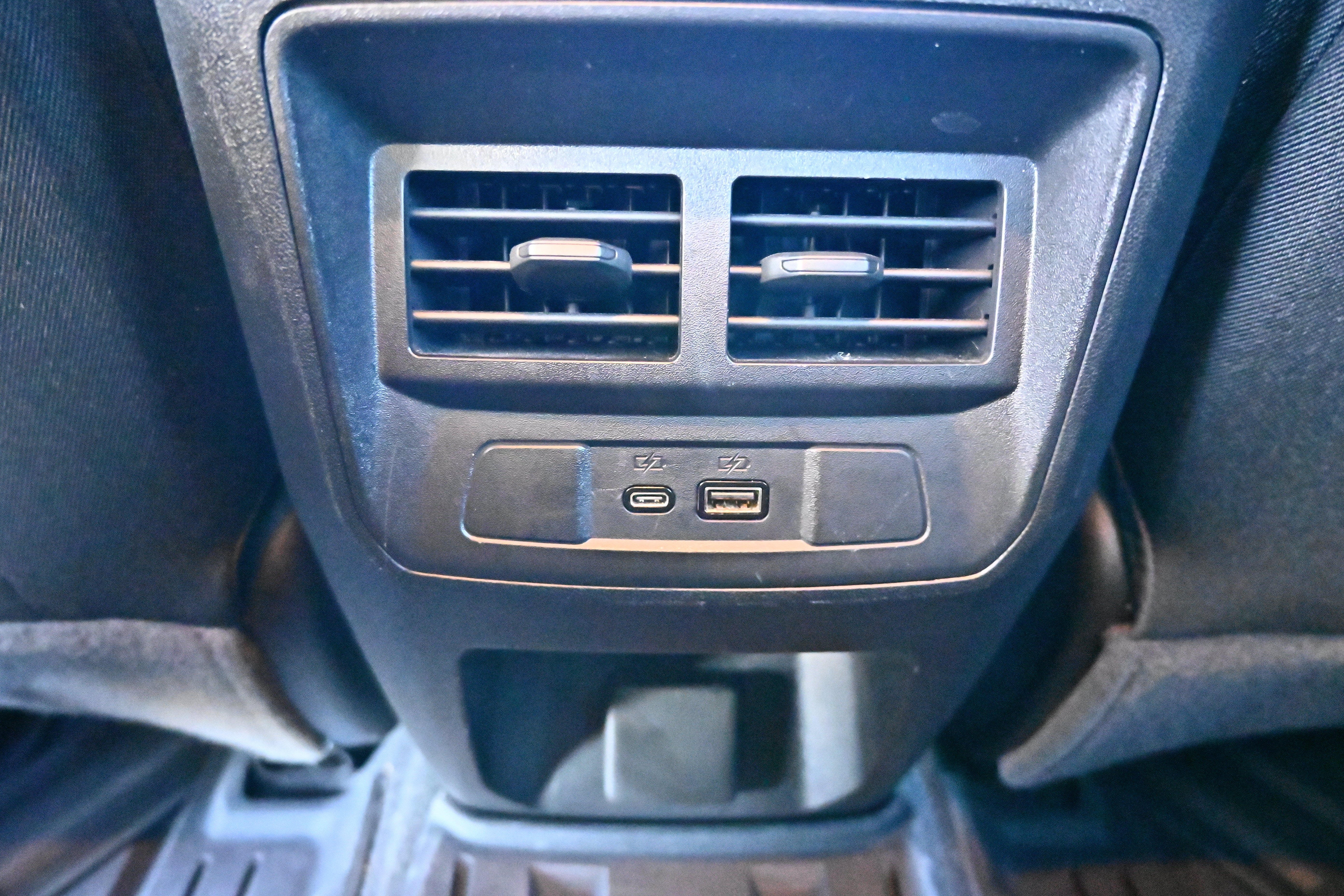 Used 2024 GMC Canyon Elevation w/ Convenience Package AWD/4WD image 18