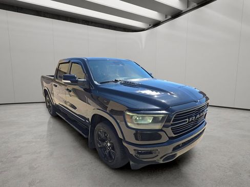 Used 2022 RAM 1500 Laramie w/ Sport Appearance Package AWD/4WD image 8