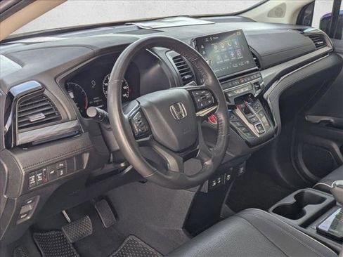 Certified 2025 Honda Odyssey Elite image 11