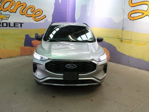 Used 2023 Ford Escape ST-Line image 3