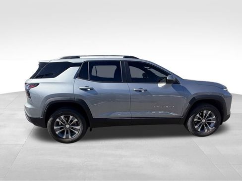 Used 2025 Chevrolet Equinox LT w/ Convenience Package II FWD image 8