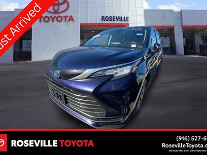 Used 2023 Toyota Sienna LE