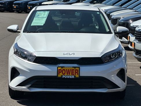 Used 2024 Kia Forte LXS w/ LXS Technology Package FWD image 9