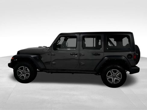 Used 2022 Jeep Wrangler Unlimited Sport AWD/4WD image 16