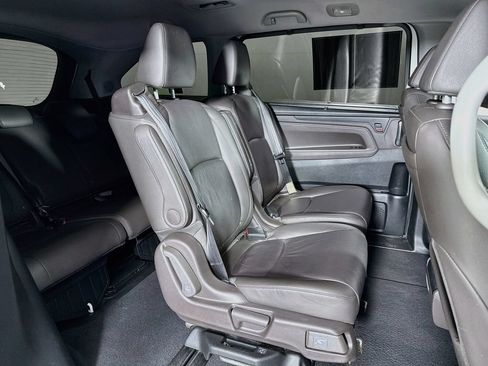 Used 2018 Honda Odyssey Elite image 36