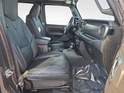Used 2023 Jeep Gladiator Sport AWD/4WD image 38
