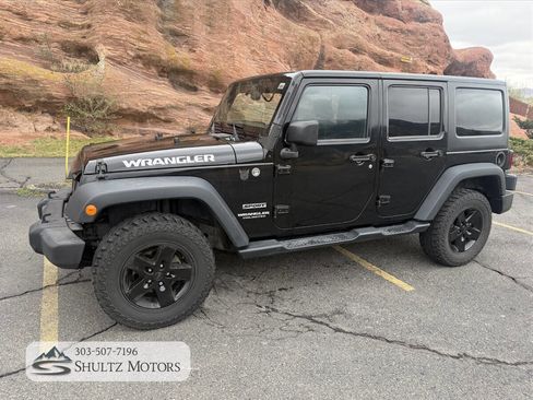 Used 2015 Jeep Wrangler Unlimited Sport w/ Quick Order Package 24S AWD/4WD image 2