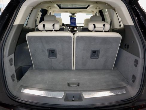 Used 2023 Cadillac XT6 Premium Luxury w/ Technology Package image 14