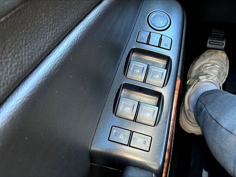 Used 2017 Chevrolet Tahoe Premier image 35