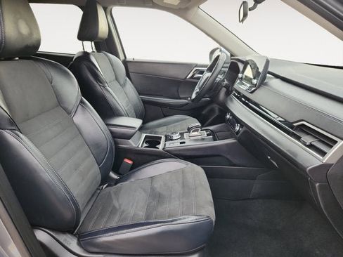 Used 2024 Mitsubishi Outlander Ralliart image 15