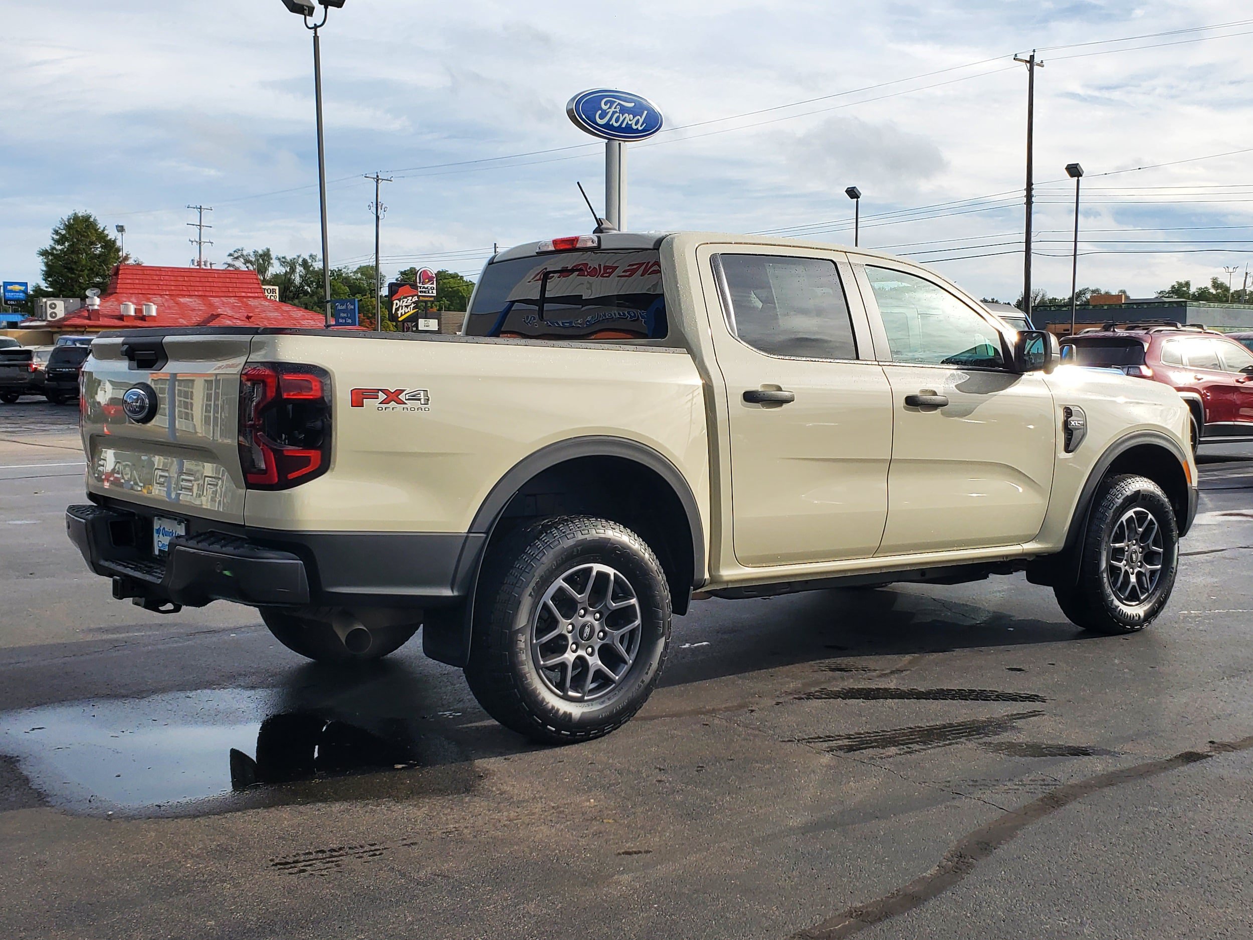 Used 2025 Ford Ranger XLT AWD/4WD image 4