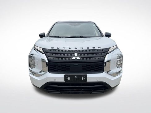 Used 2023 Mitsubishi Outlander SEL AWD/4WD image 2