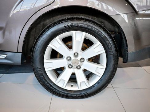 Used 2010 Mitsubishi Outlander SE AWD/4WD image 31
