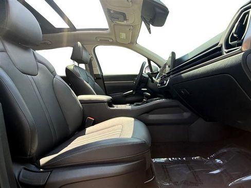 Used 2025 Kia Sorento S w/ Panoramic Sunroof Package AWD/4WD image 17