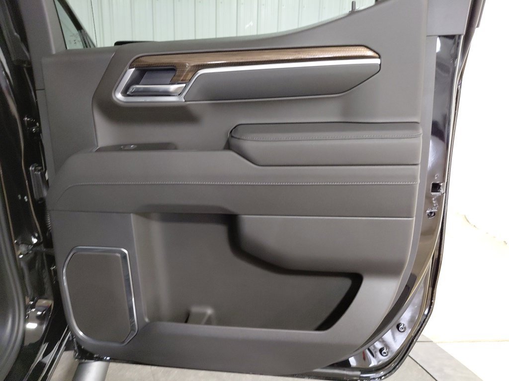 New 2026 Chevrolet Silverado 1500 RST w/ RST Select Package AWD/4WD image 19