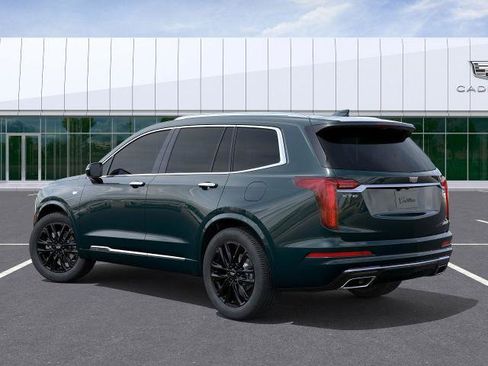 New 2025 Cadillac XT6 Luxury image 3